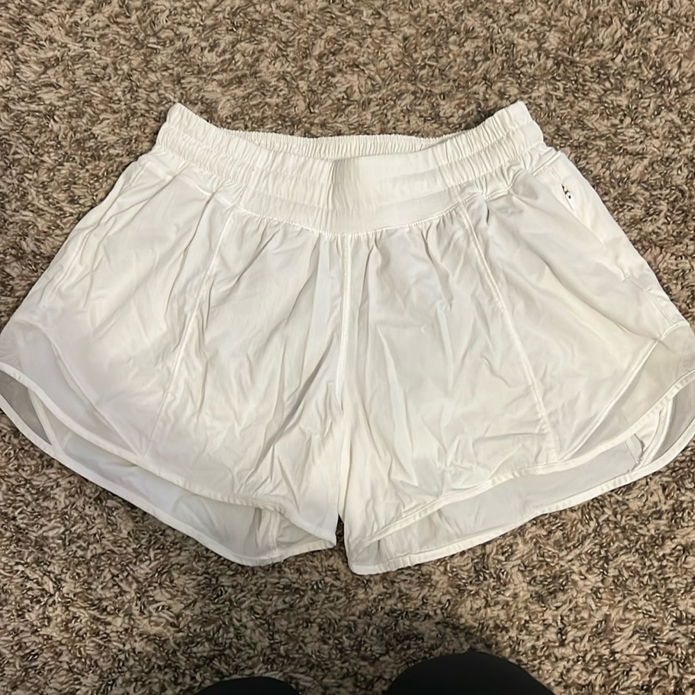 White lululemon shorts